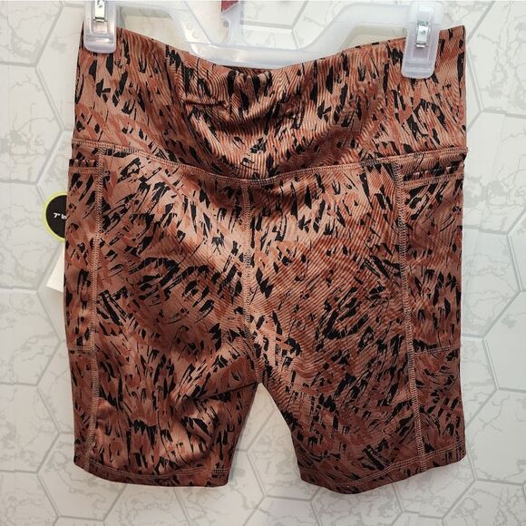 Nwt lot of two bike shorts with pockets - Picture 9 of 14